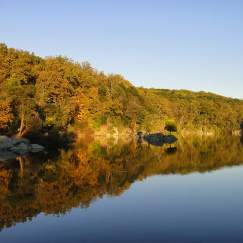 Hiking the Billy Goat Trail along the Potomac